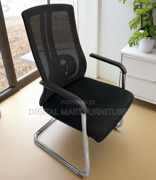 Black Chrome Executives Swivel Chair - thumbnail 5