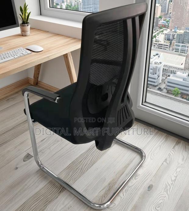 Black Chrome Executives Swivel Chair - thumbnail 6