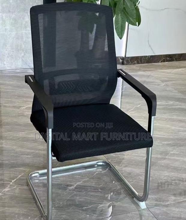 Black Chrome Executives Swivel Chair - thumbnail 9