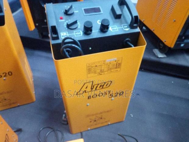 Battery Charger - main view