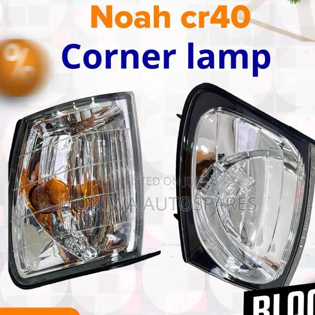 Corner Lamp Noah Cr40