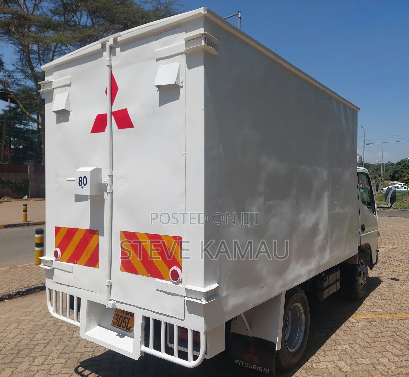Mitsubishi Canter Fe71 KCC 305l