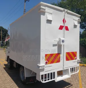 Mitsubishi Canter Fe71 KCC 305l