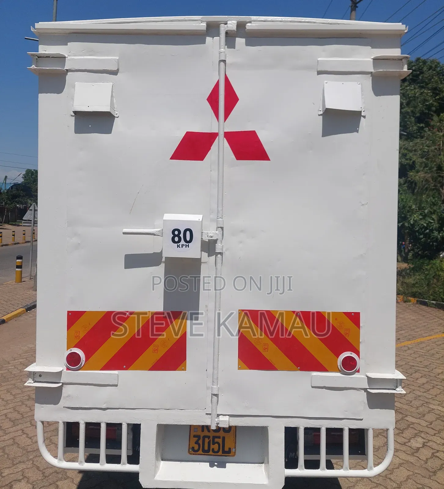 Mitsubishi Canter Fe71 KCC 305l