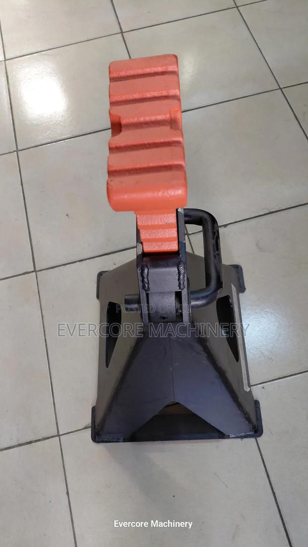 Heavy Duty 12tonne Commercial Safety Stand.