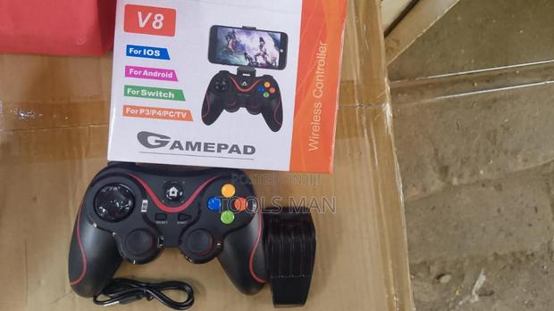 V8 Wireless Controller (Gamepad).