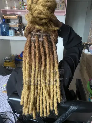 Artificial Locs (Short)