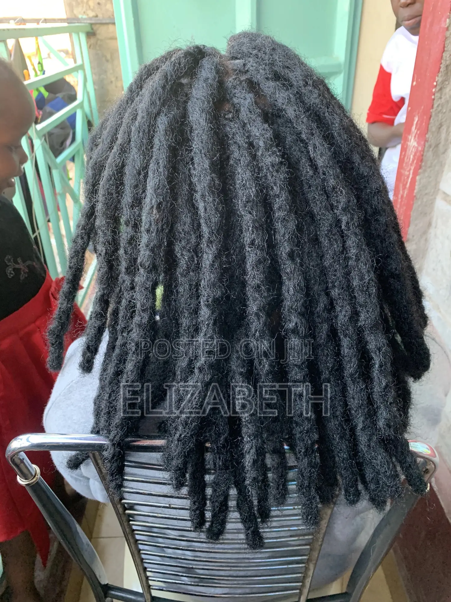 Artificial Locs (Short)