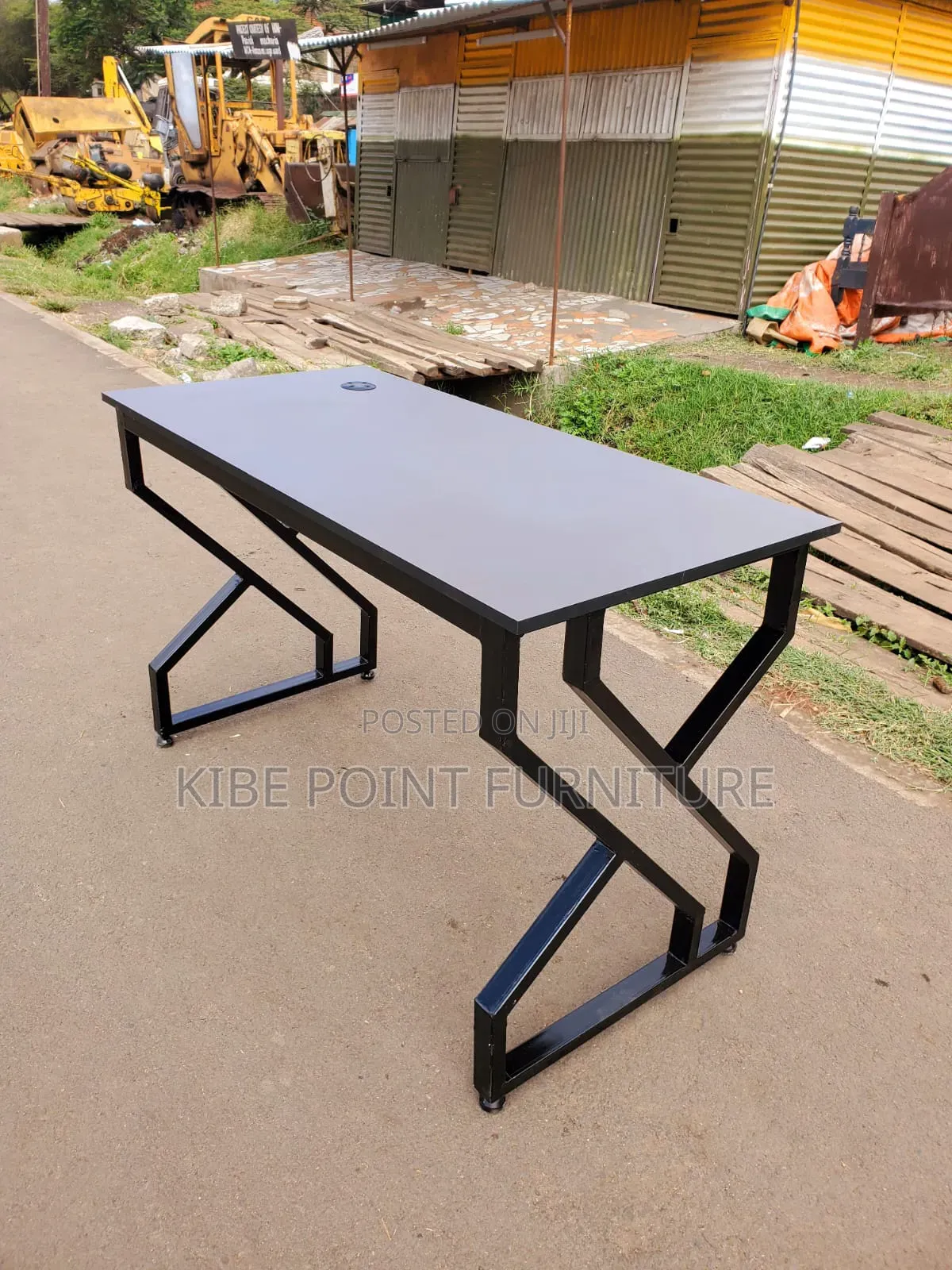 New Metallic Study Table