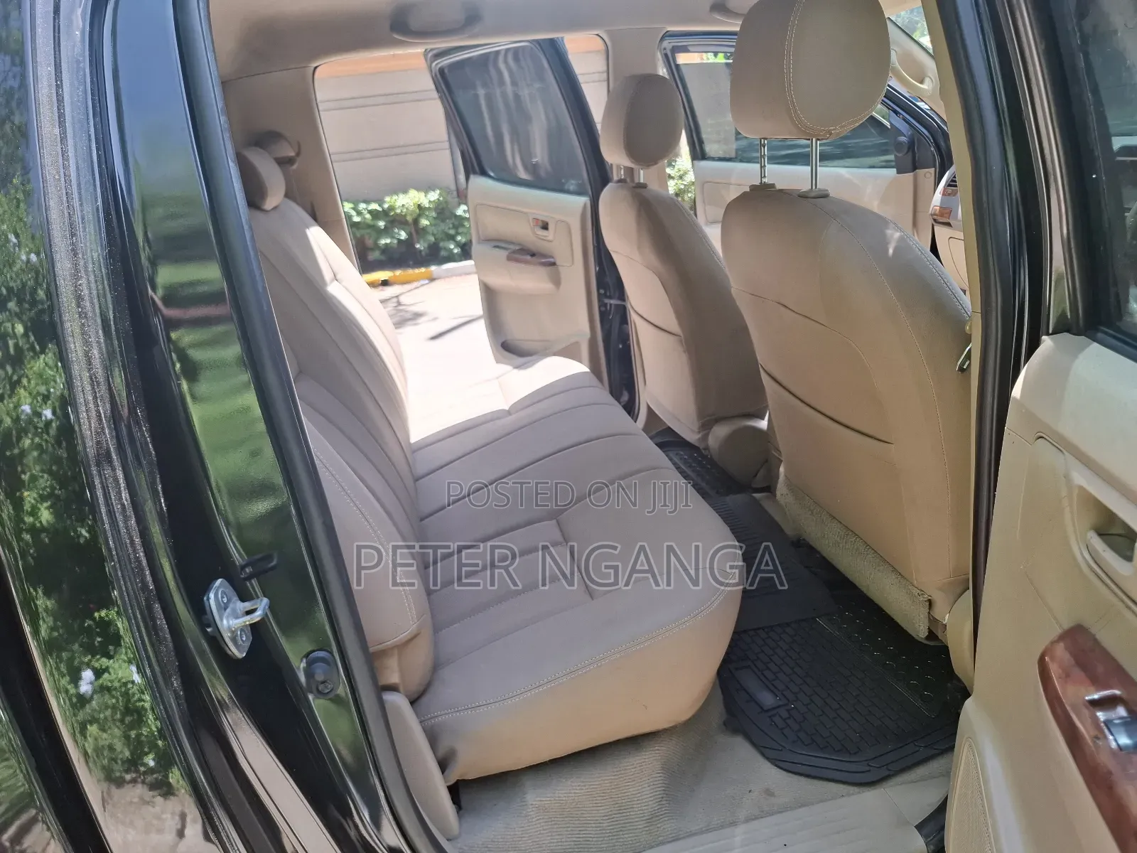 Toyota Hilux 2010 Matt Black