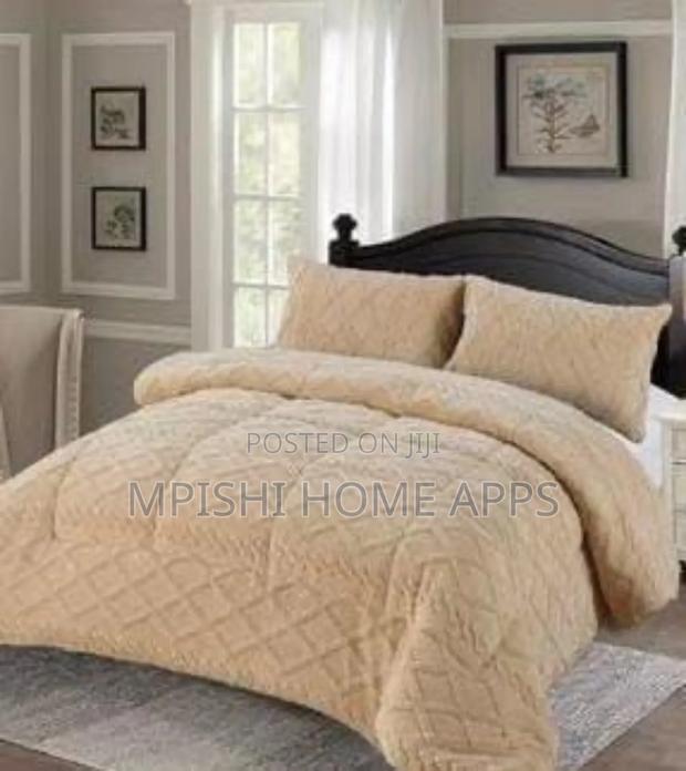 4pcs Luxury Design Cozy Woolen Duvet Set