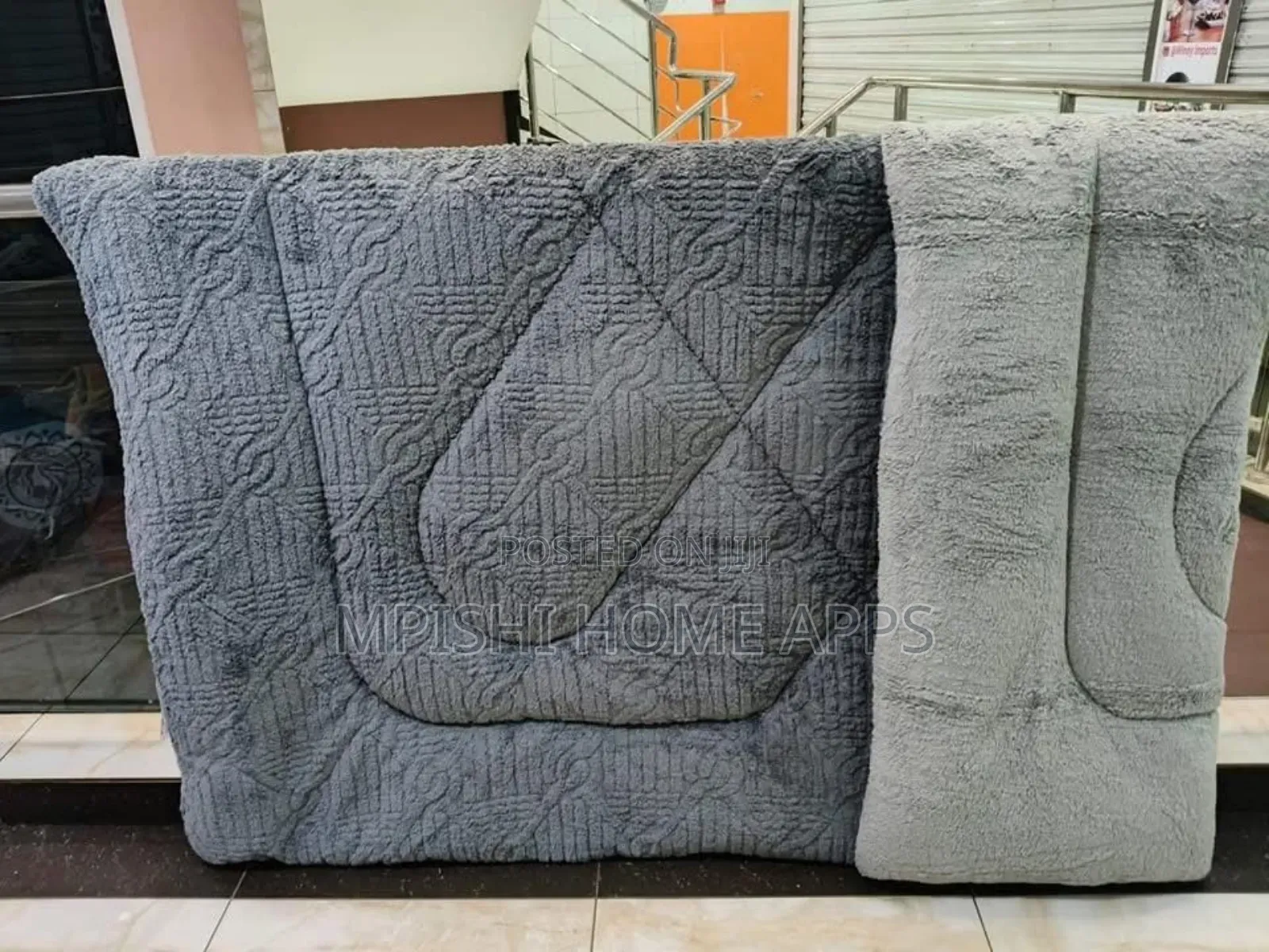 4pcs Luxury Design Cozy Woolen Duvet Set