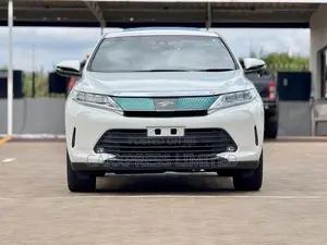 Toyota Harrier 2.0 2018 White