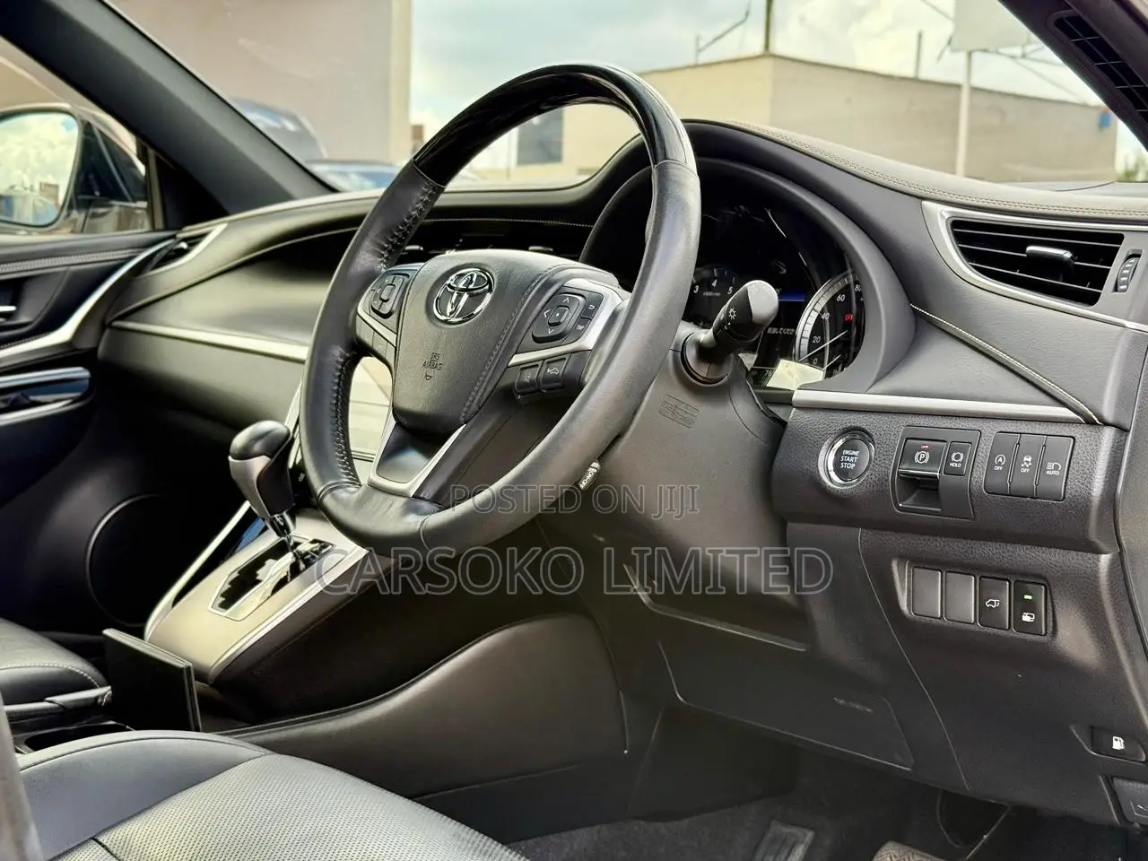 Toyota Harrier 2.0 2018 White