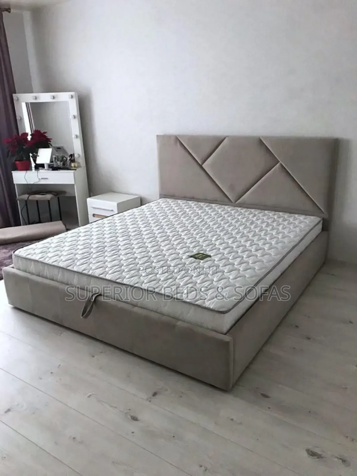 5x6 Chester Bed at Bargain Price - Save Big