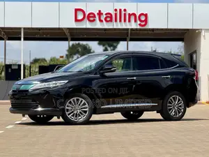 Toyota Harrier 2.0 2018 Black