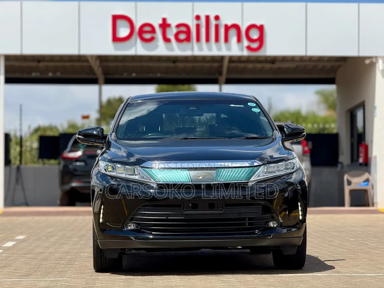 Toyota Harrier 2.0 2018 Black