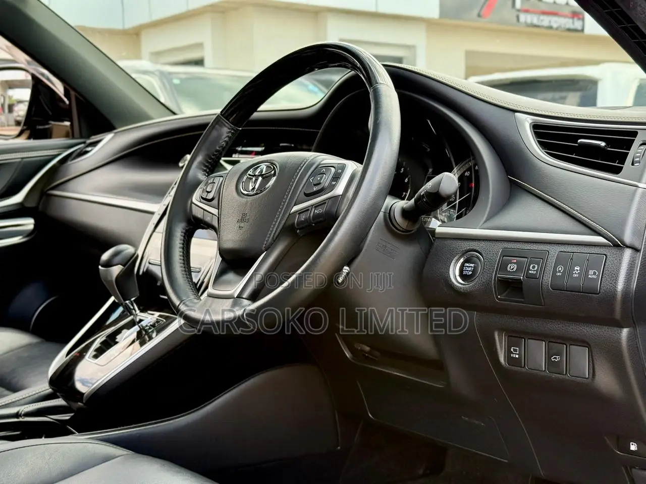 Toyota Harrier 2.0 2018 Black