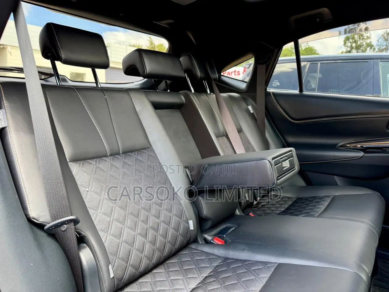 Toyota Harrier 2.0 2018 Black