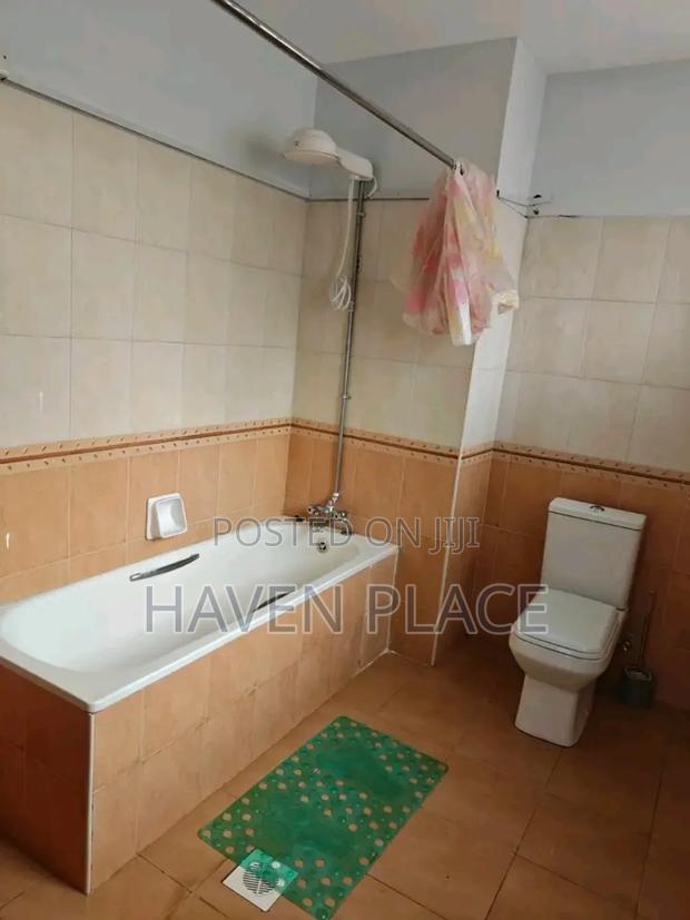 3 Bedroom Fully Furnished Airbnb in Kilimani Right Next to Yaya Center - thumbnail 8