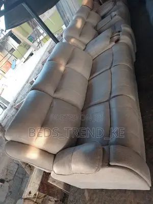 5 Seater Semi Recliner Castro Design 3,2