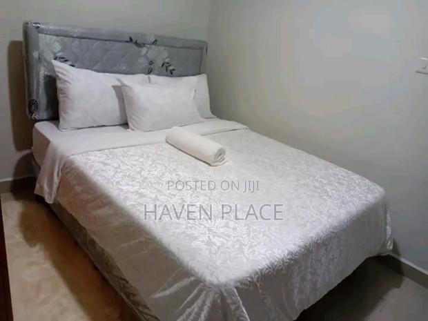 1 Bedroom and Studio Apartments South B/C Netflix - thumbnail 3