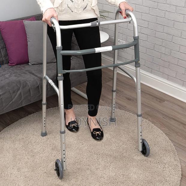 Walkwalking Frame With Wheels - thumbnail 3