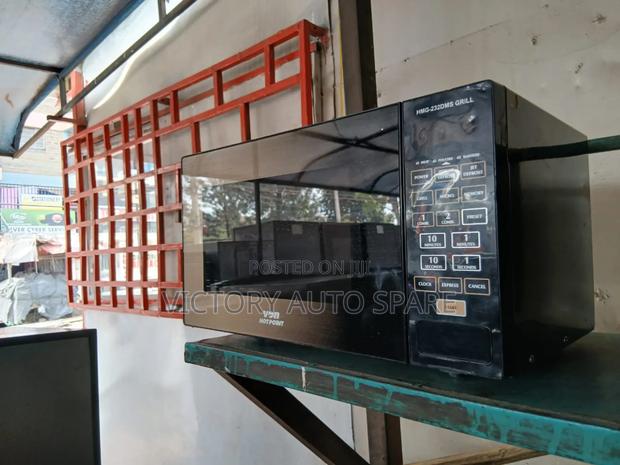 Von Hotpoint 20litres Microwave