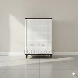 Wooden Storage Chest With 5 Drawers