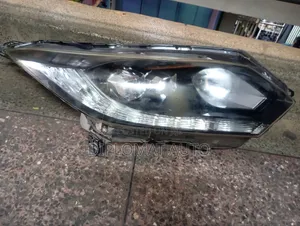 Honda Vezel Headlight Xenon