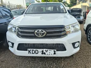 Toyota Hilux 2019 White