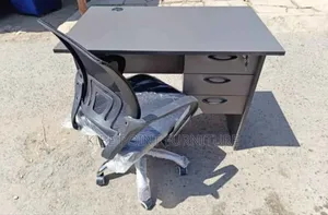 Office Desk 0.9m+ Lower Back Mesh Chair