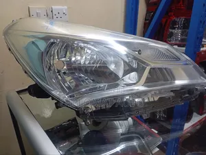 Vitz 2018 Headlight 301