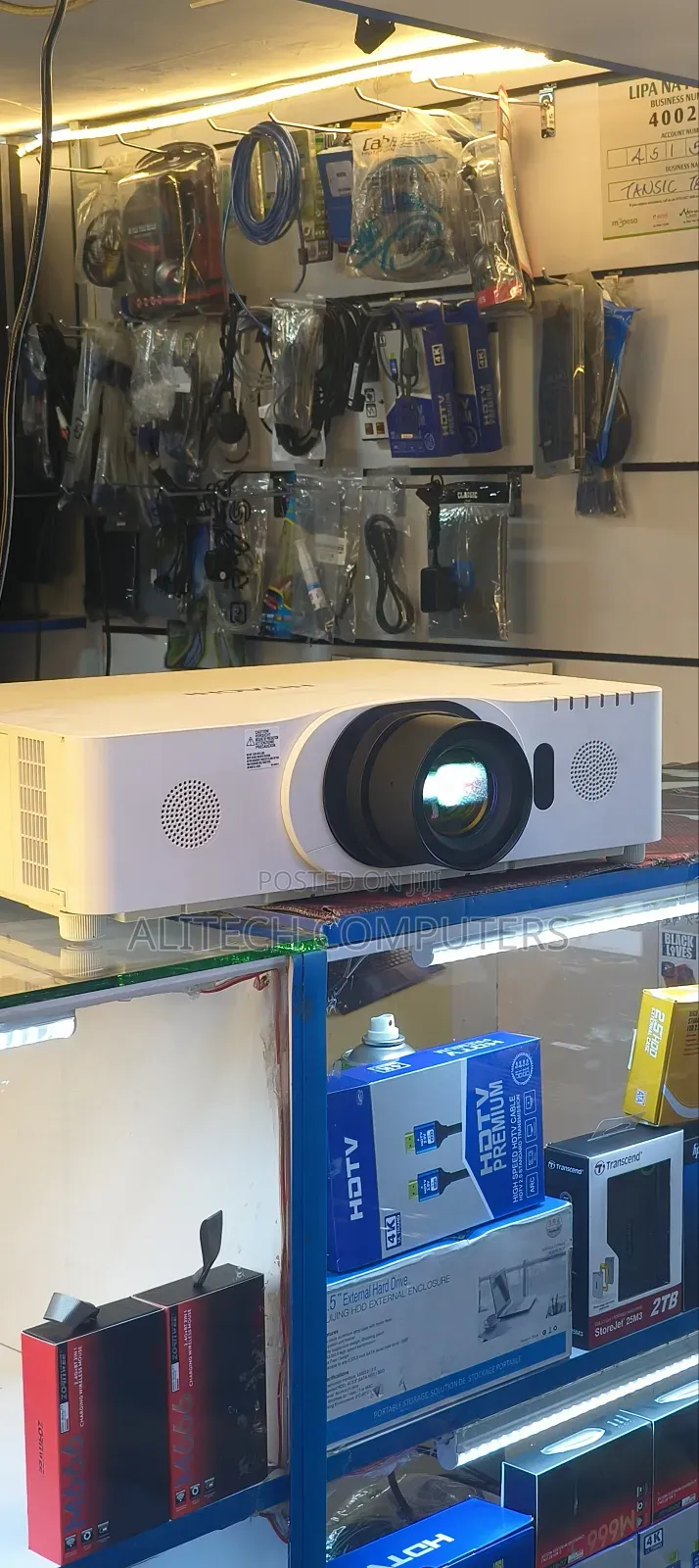 Hitachi Projector
