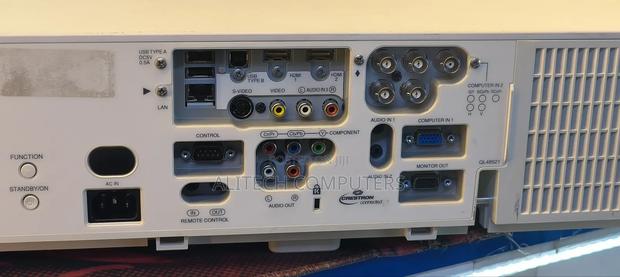 Hitachi Projector - thumbnail 6