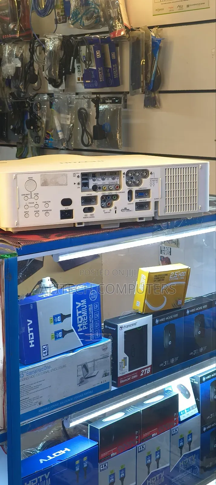 Hitachi Projector