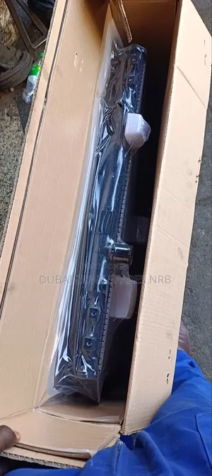 Brand New Radiators Hilux Vigo.