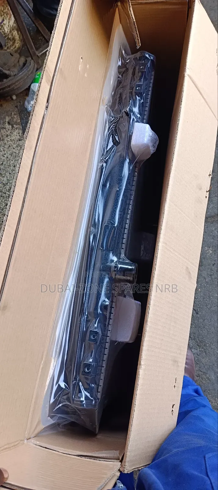 Brand New Radiators Hilux Vigo.