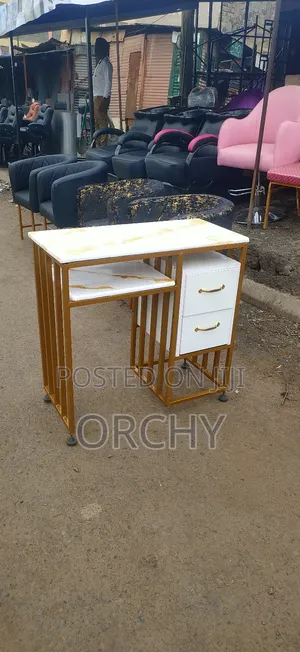 Double Drawer Manicure Table