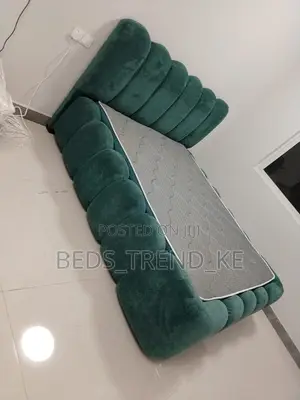 Green 5 by 6 Modern Bubble Bed