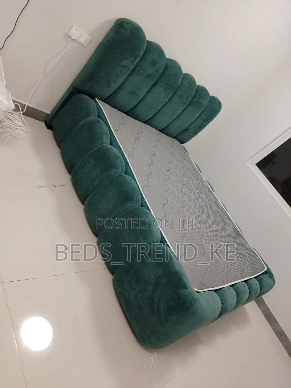 Green 5 by 6 Modern Bubble Bed