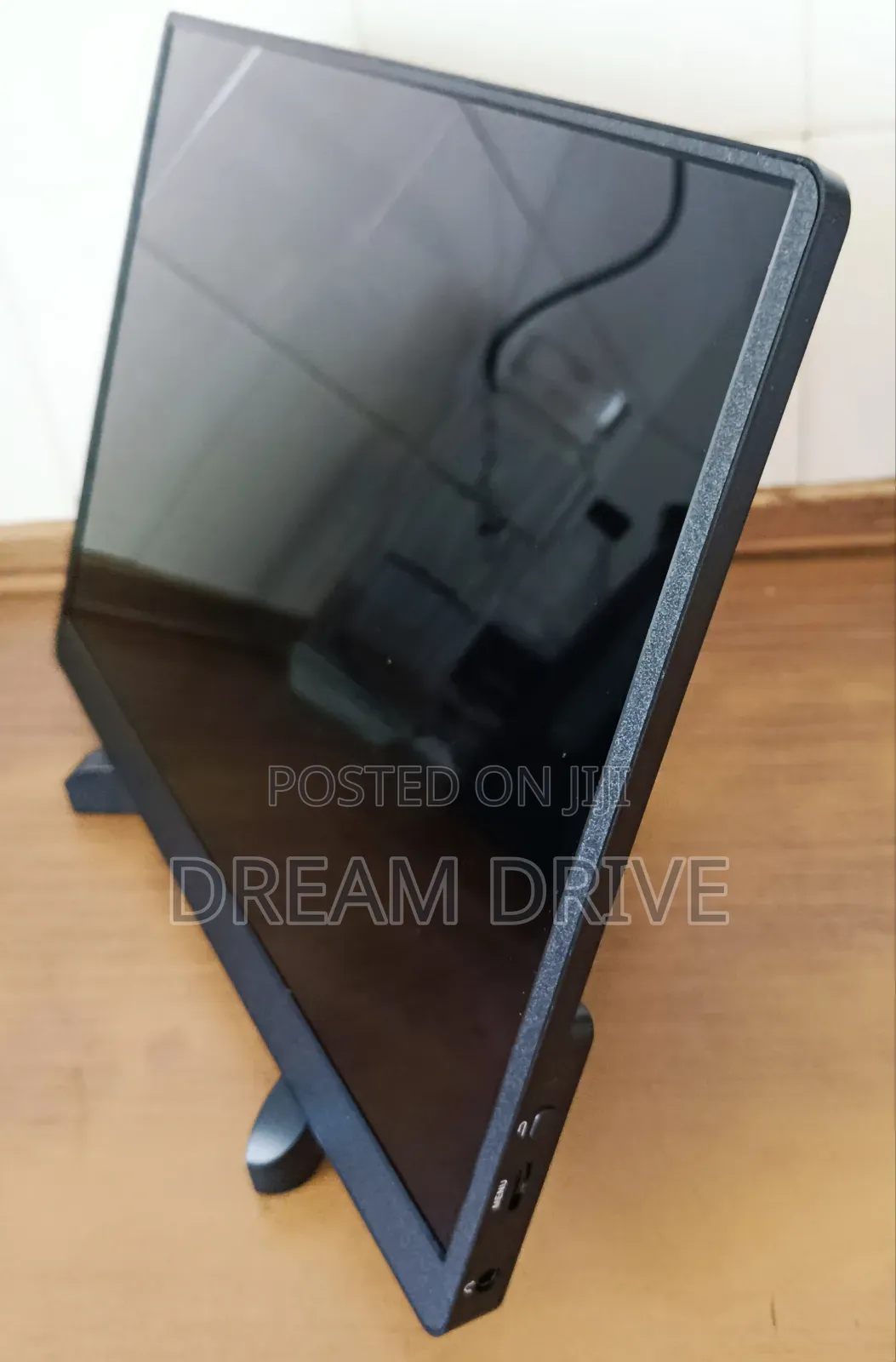 Monitor Screen, Slim, Sharp, Seamless