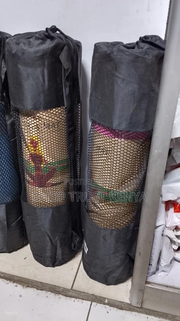 Exercise Yoga Mats 10mm - thumbnail 2