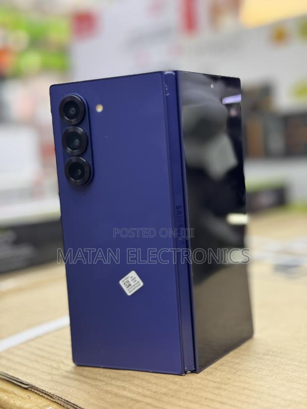New Samsung Galaxy Z Fold6 256 GB Blue