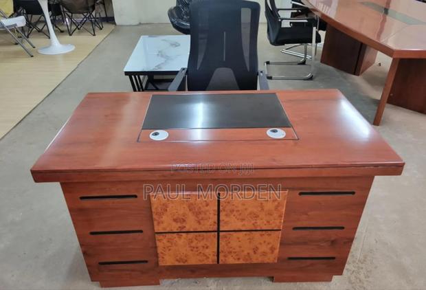 Office Desk : Executive Mahogany Office Table