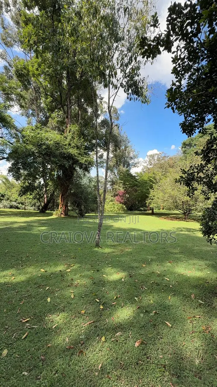2.5acre Land With a Villa