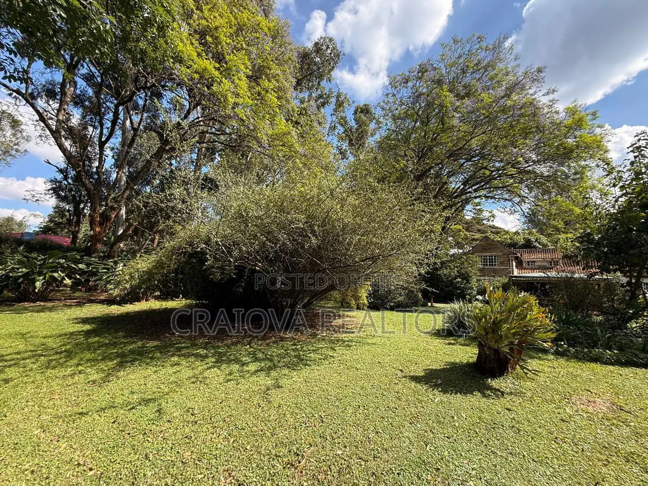 2.5acre Land With a Villa