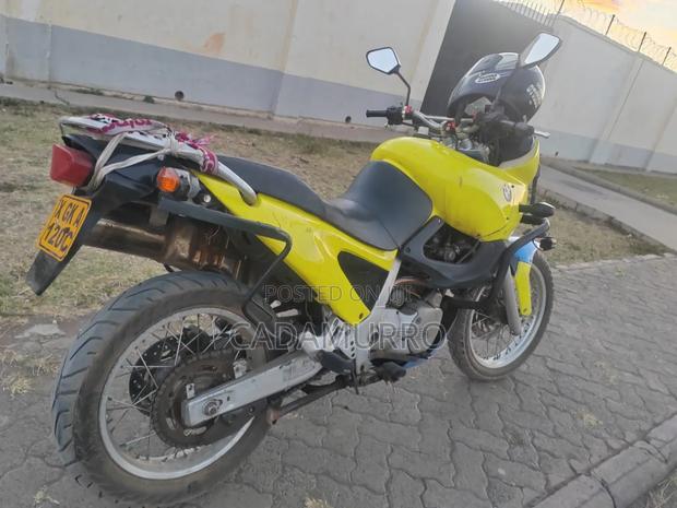 BMW C 650 2019 Yellow - thumbnail 2
