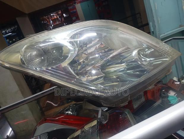 Isis Headlight Xenon