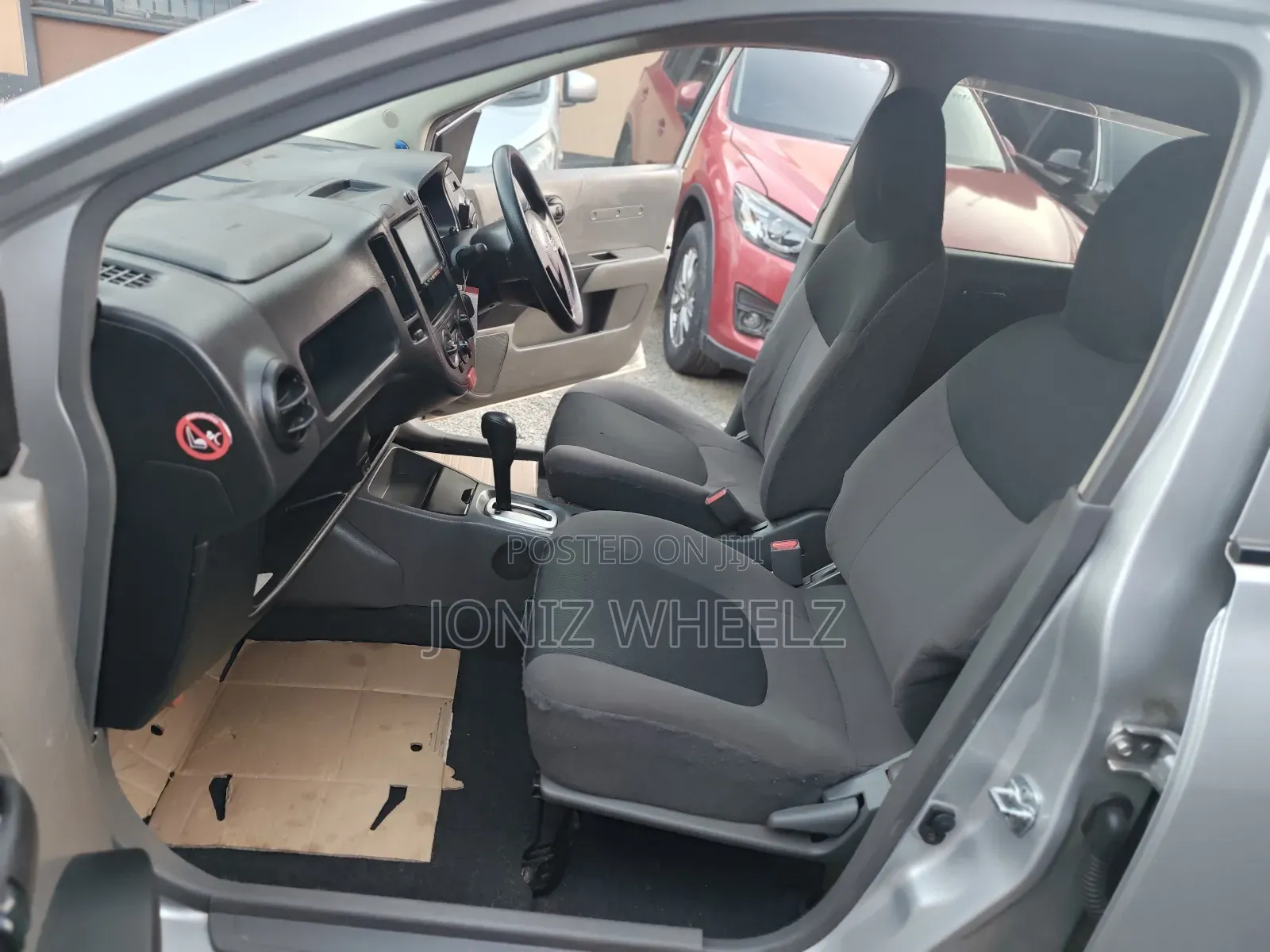 Nissan Advan 2015 Silver